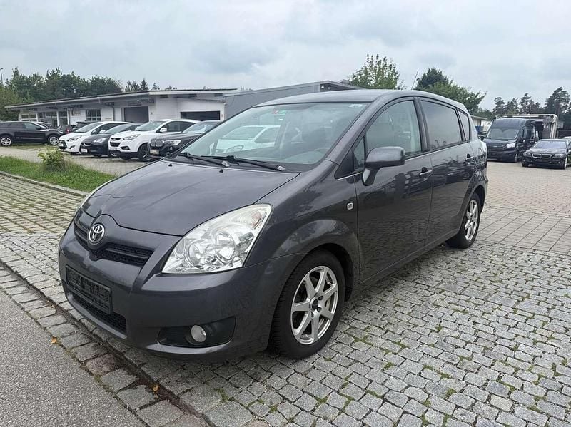 Grey metallic Gebraucht 2009 Toyota Corolla Verso Sol Van / Kleinbus | 2.800 € (Guter Preis) - Bild 1/4