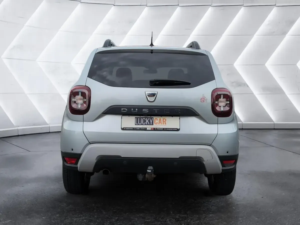 Gebraucht Dacia Duster 114 PS (83 kW) 2019 Highland grey SUV