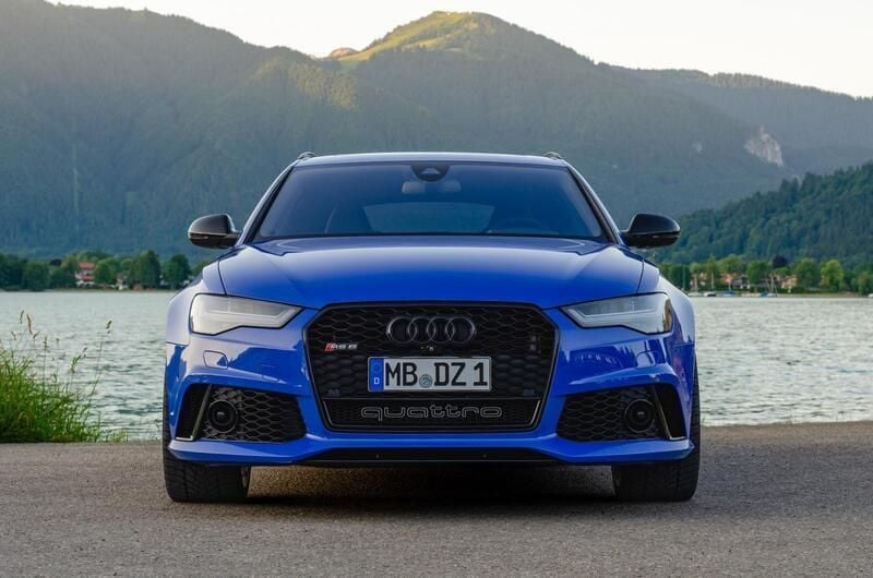 Second-hand Audi RS6 Performance 605 CP (444 kW) 2018 Albastru Break
