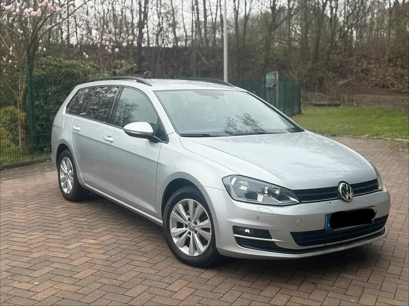 Gebraucht VW Golf VII 110 PS (80 kW) 2016 Silber Kombi