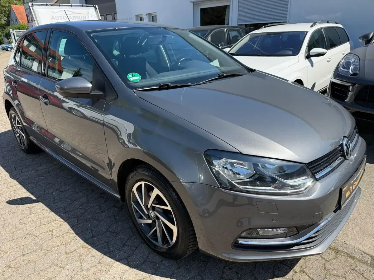 Używany VW Polo Sound 75 KM (55 kW) 2017 Szary Hatchback