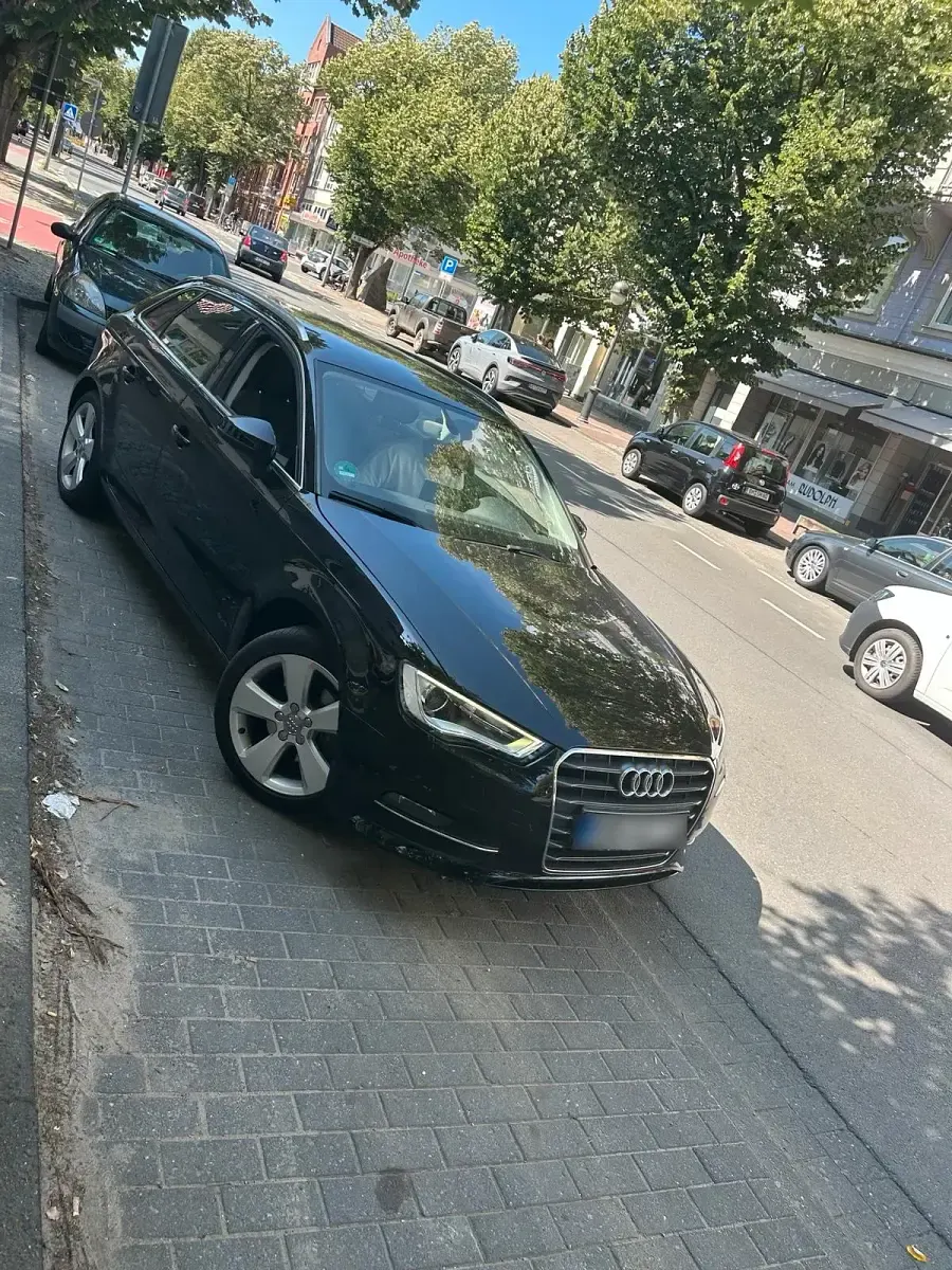 Gebraucht Audi A3 Sport 140 PS (102 kW) 2013 Schwarz Limousine