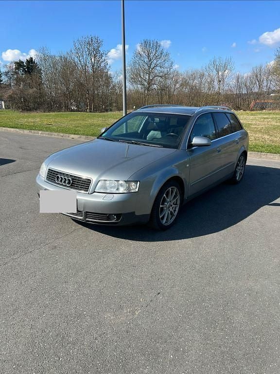 Gebraucht Audi A4 S-Line 131 PS (96 kW) 2001 Silber Kombi