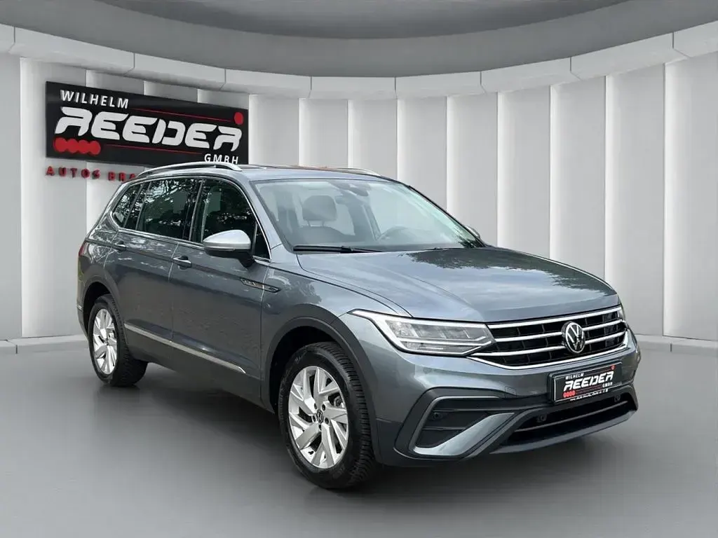 Gebraucht VW Tiguan Life 150 PS (110 kW) 2025 Platinum grey (metallic) SUV