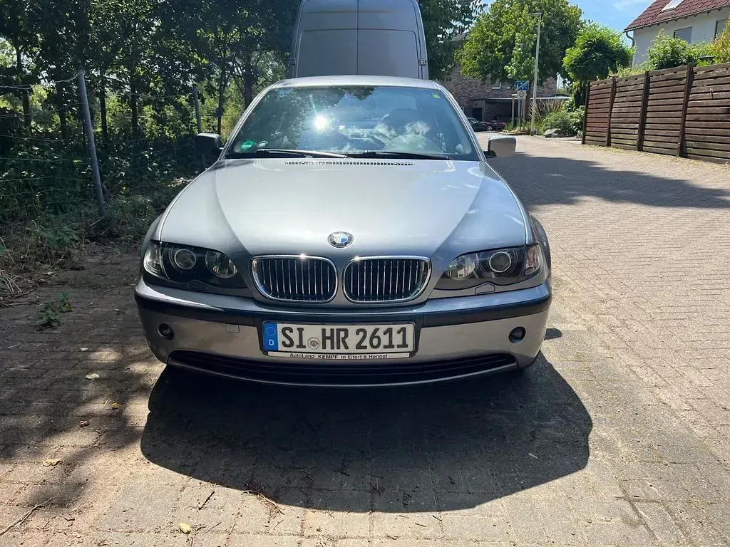 Gebraucht BMW 320 Exclusive 170 PS (125 kW) 2003 Grau Limousine