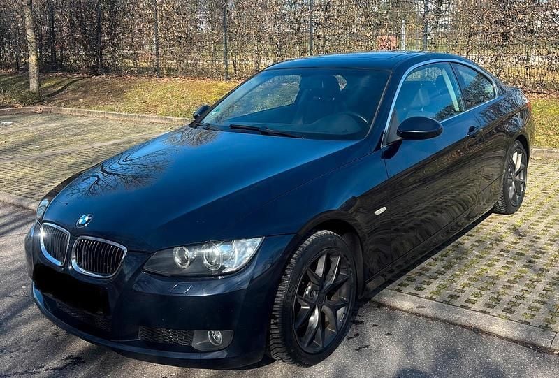 Gebraucht BMW 325 218 PS (160 kW) 2008 Blau Coupé
