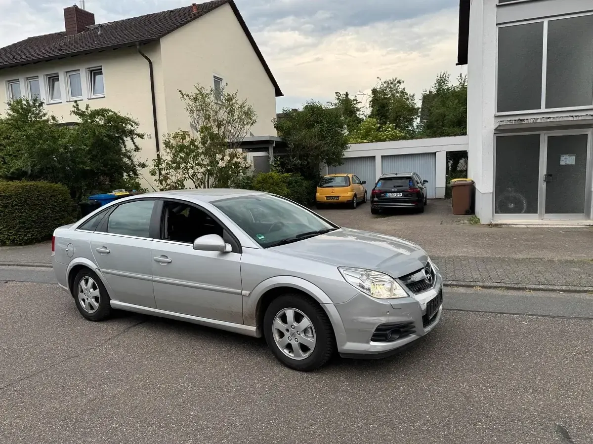 Gebraucht Opel Vectra 105 PS (77 kW) 2006 Silber Limousine