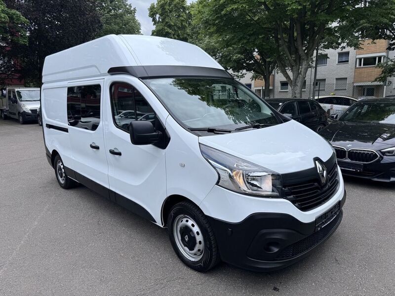 Weiß Gebraucht 2018 Renault Trafic Van | 19.990 € (Etwas zu teuer) - Bild 1/4