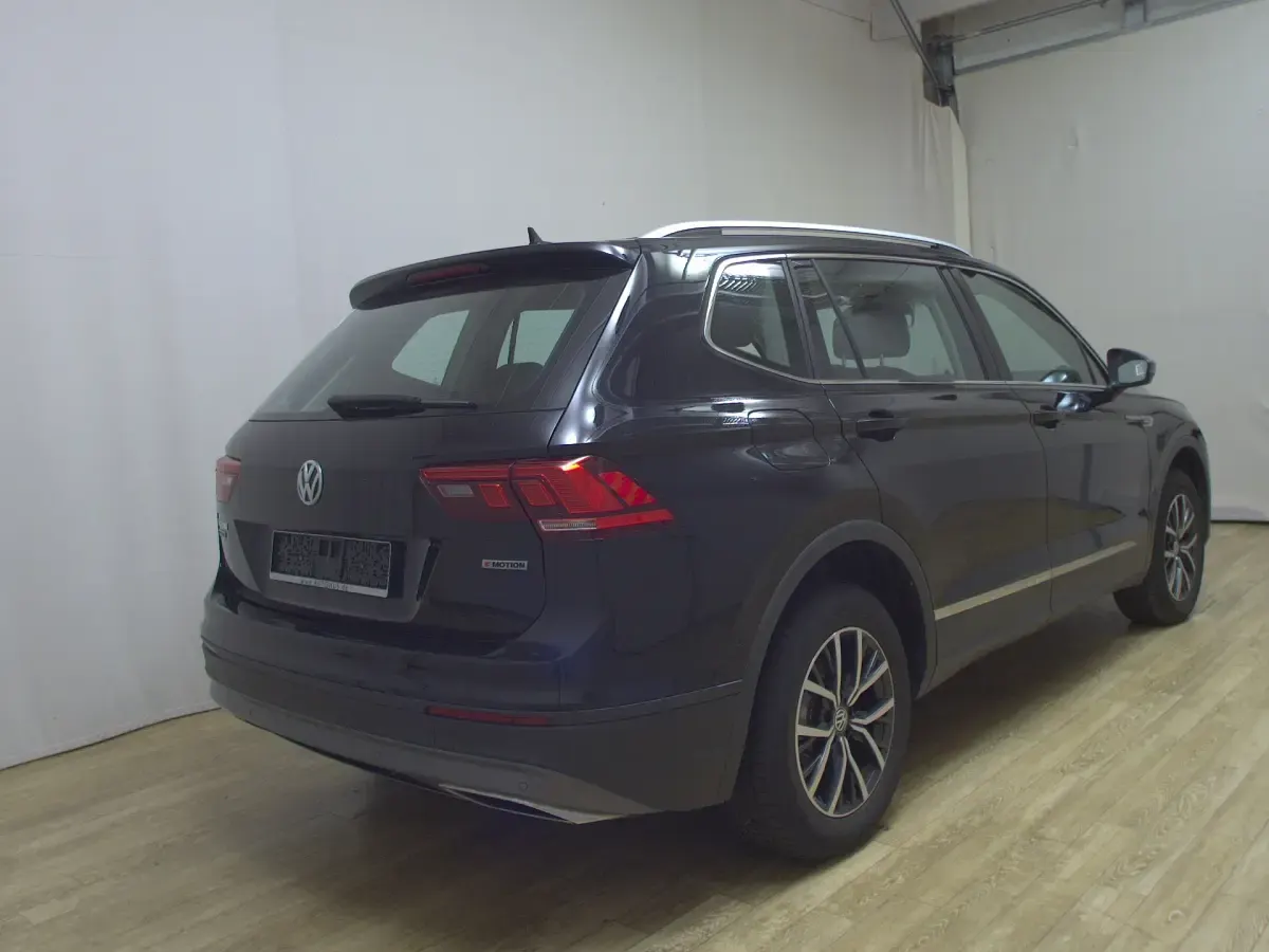 Gebraucht VW Tiguan Allspace Comfortline 190 PS (139 kW) 2020 Schwarz SUV