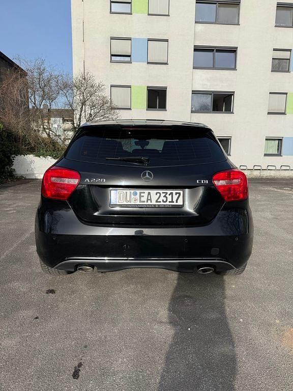 Gebraucht Mercedes A220 170 PS (125 kW) 2014 Schwarz Kleinwagen