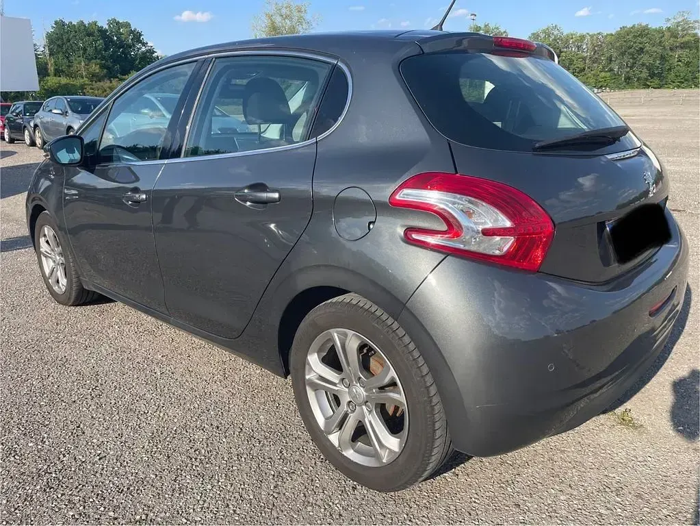Gebraucht Peugeot 208 Active 82 PS (60 kW) 2014 Grau Kleinwagen