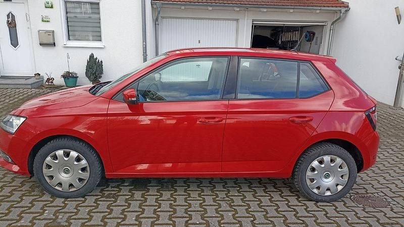 Gebraucht Skoda Fabia Active 75 PS (55 kW) 2018 Rot Kleinwagen