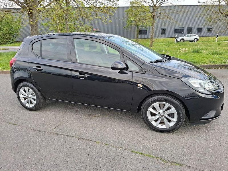 Usata Opel Corsa Active 101 CV (74 kW) 2017 Nero Utilitaria
