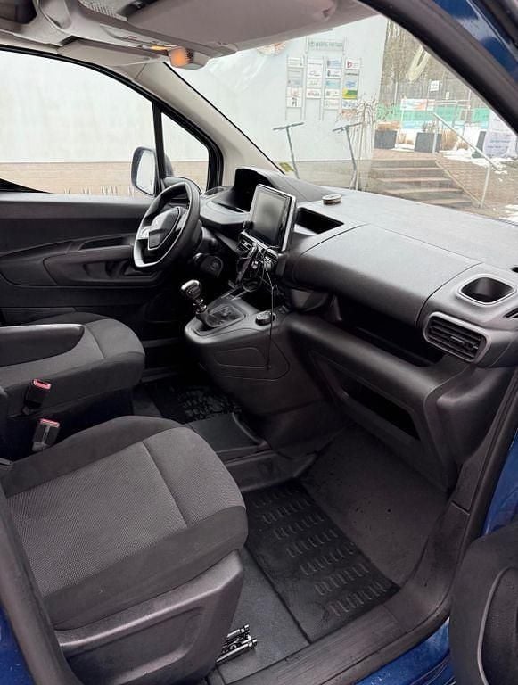 Gebraucht Peugeot Partner 131 PS (96 kW) 2020 Blau Van / Kleinbus
