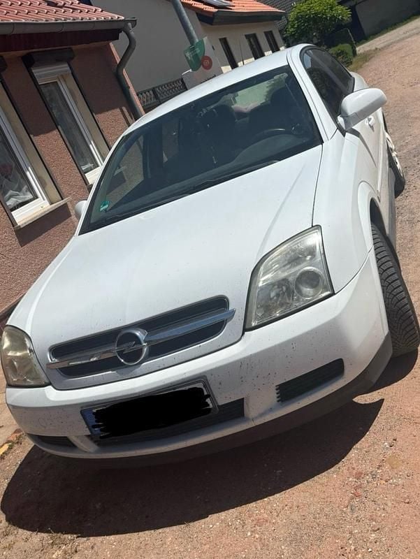 Weiß Gebraucht 2004 Opel Vectra Limousine | 1.500 € - Bild 1/3
