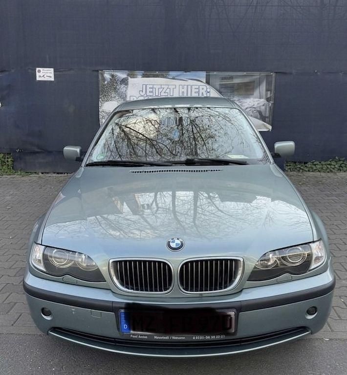 Gebraucht BMW 320 170 PS (125 kW) 2002 Grün Limousine