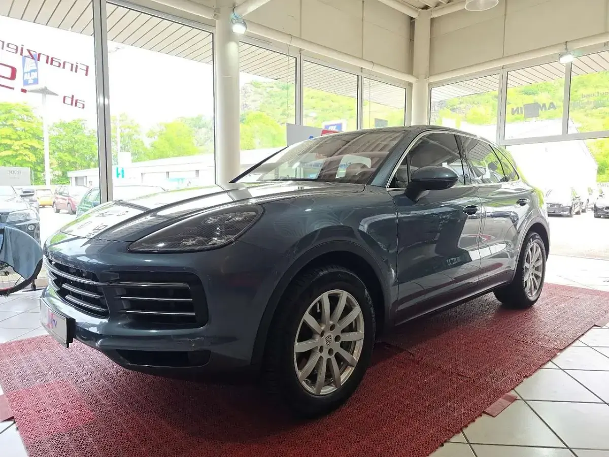 Gebraucht Porsche Cayenne 441 PS (324 kW) 2018 Blau SUV