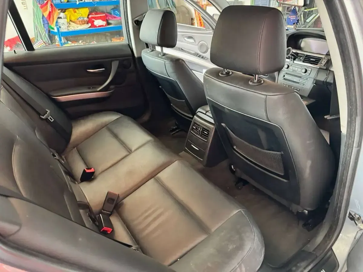 Gebraucht BMW 330 231 PS (169 kW) 2006 Grau Kombi