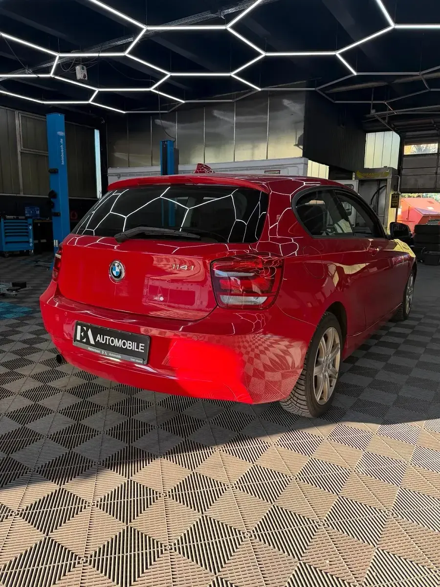 Gebraucht BMW 114 Comfort Edition 102 PS (75 kW) 2012 Rot Kleinwagen