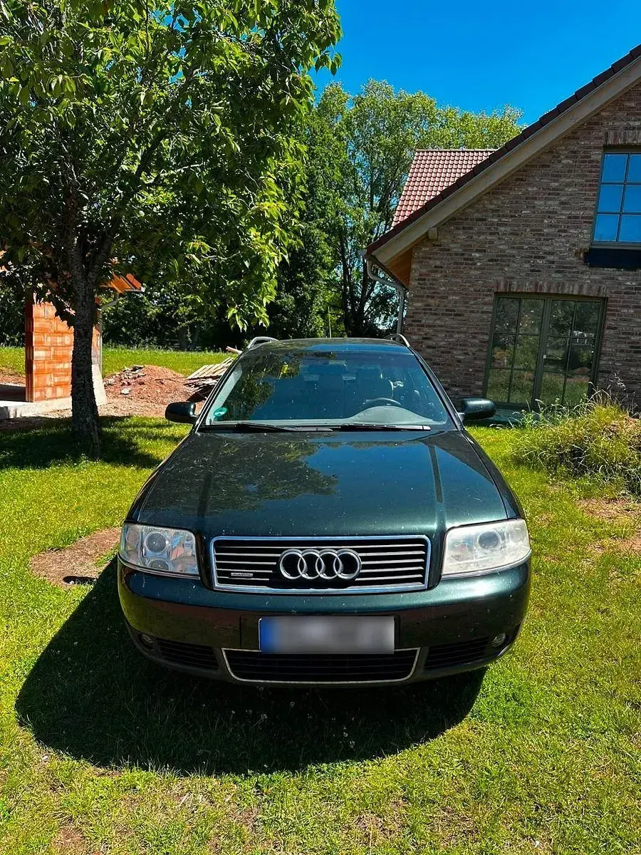 Gebraucht Audi A6 220 PS (161 kW) 2002 Grün Kombi