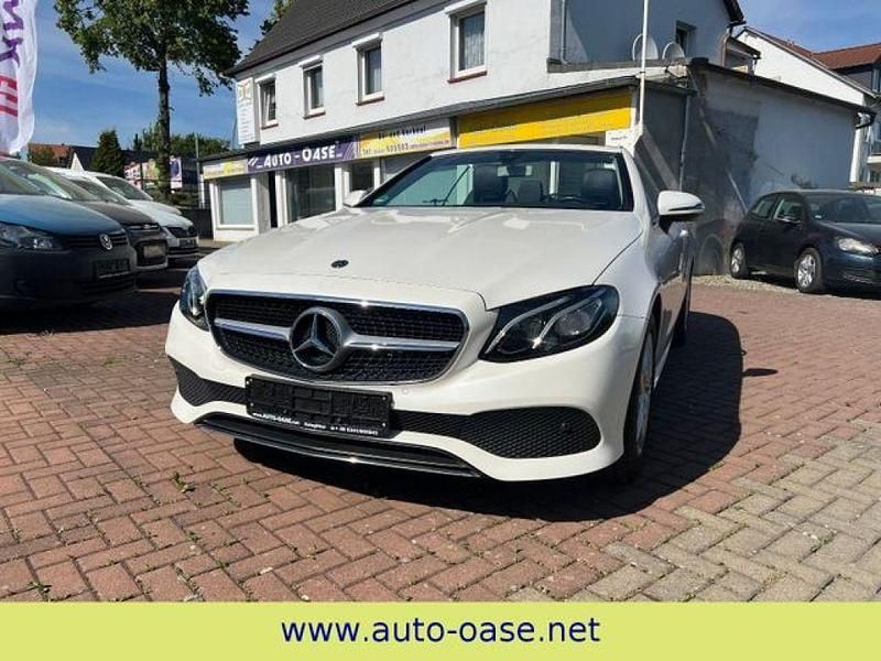 Diamantweiss metalliclack (metallic) Gebraucht 2018 Mercedes E200 Cabrio | 30.990 € (Superpreis) - Bild 1/3