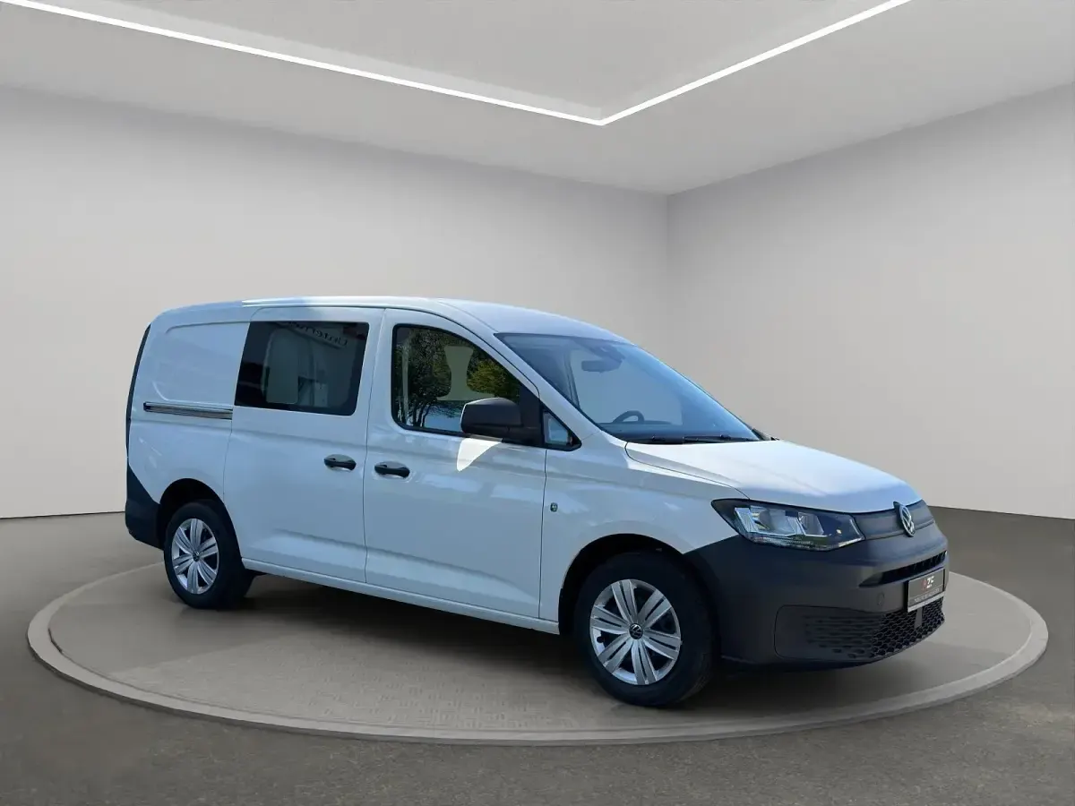 Second-hand VW Caddy Maxi 102 CP (75 kW) 2021 Alb Monovolum