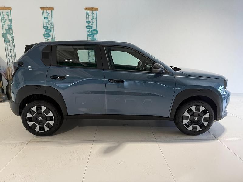 Neu Fiat Grande Panda Icon 110 PS (80 kW) 2025 411 lago blau Kleinwagen