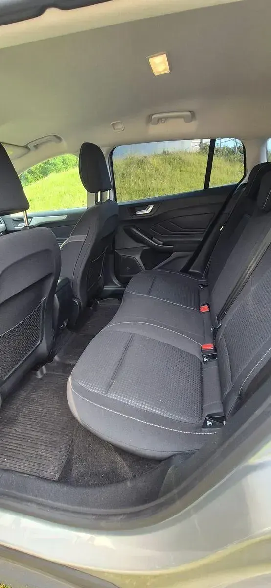 Gebraucht Ford Focus Active 120 PS (88 kW) 2021 Silber Kombi