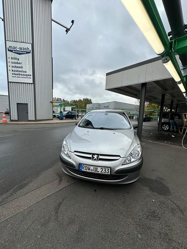 Silber Gebraucht 2002 Peugeot 307 Limousine | 2.200 € (Teuer) - Bild 1/4