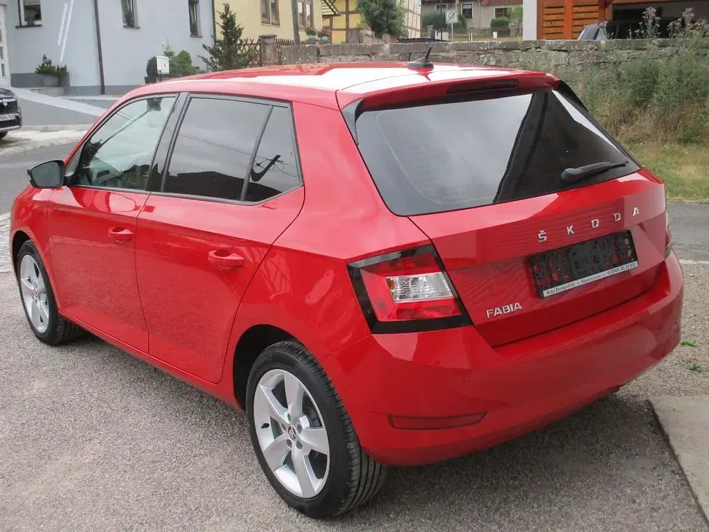 Gebraucht Skoda Fabia Cool Plus 60 PS (44 kW) 2020 Rot Kleinwagen