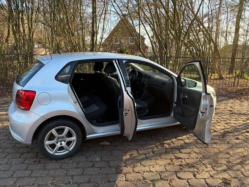 Gebraucht VW Polo Trendline 60 PS (44 kW) 2011 Grau Limousine