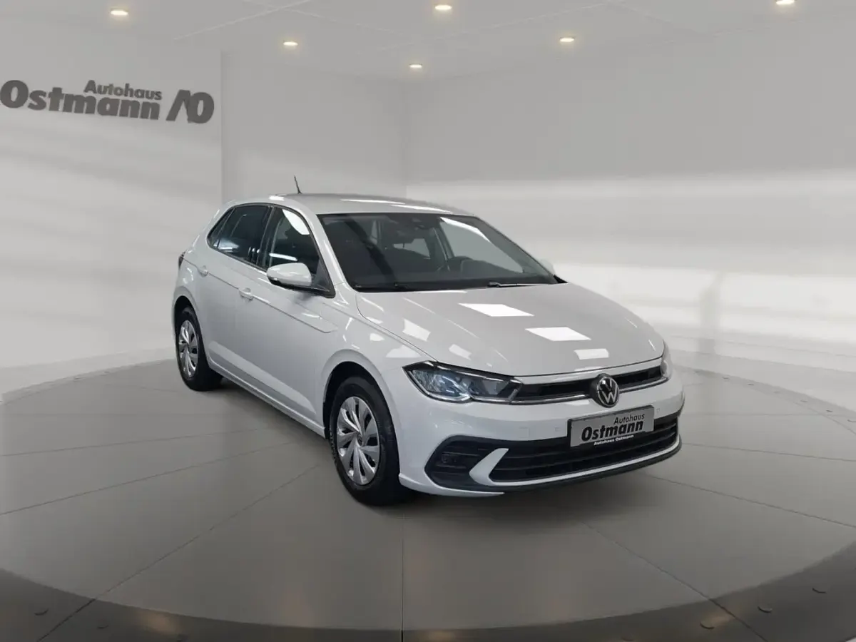 Gebraucht VW Polo Life 80 PS (58 kW) 2024 Weiß Kleinwagen