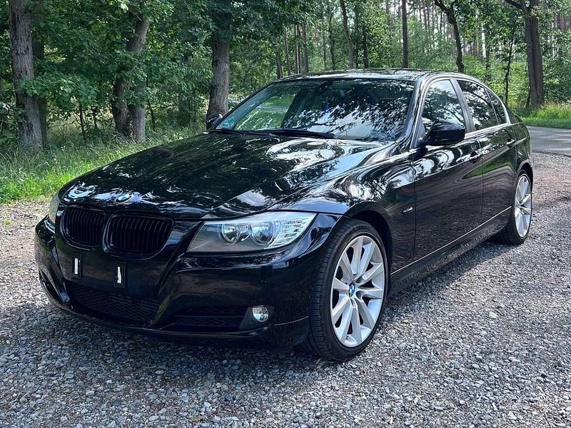 Gebraucht 2011 BMW 330 Limousine | 8.300 € (Fairer Preis) - Bild 1/4