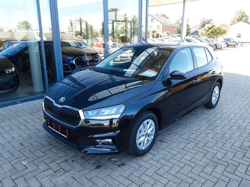 Schwarz Neu 2025 Skoda Fabia Selection Limousine | 19.990 € (Fairer Preis) - Bild 1/4