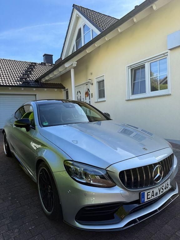 Silber Gebraucht 2022 Mercedes C63S AMG AMG Coupé | 79.950 € (Fairer Preis) - Bild 1/4