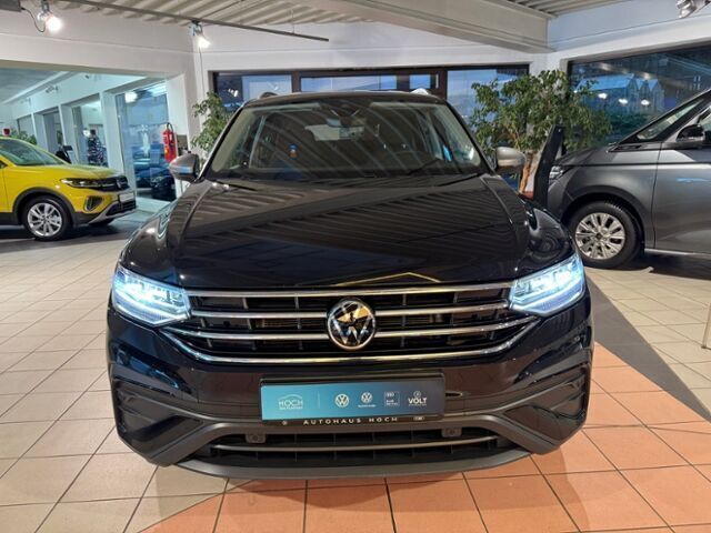 Gebraucht VW Tiguan 150 PS (110 kW) 2022 Schwarz SUV