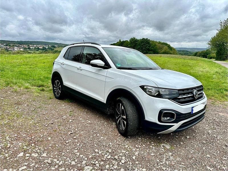 Weiß Gebraucht 2020 VW T-Cross United SUV | 18.000 € (Etwas zu teuer) - Bild 1/4