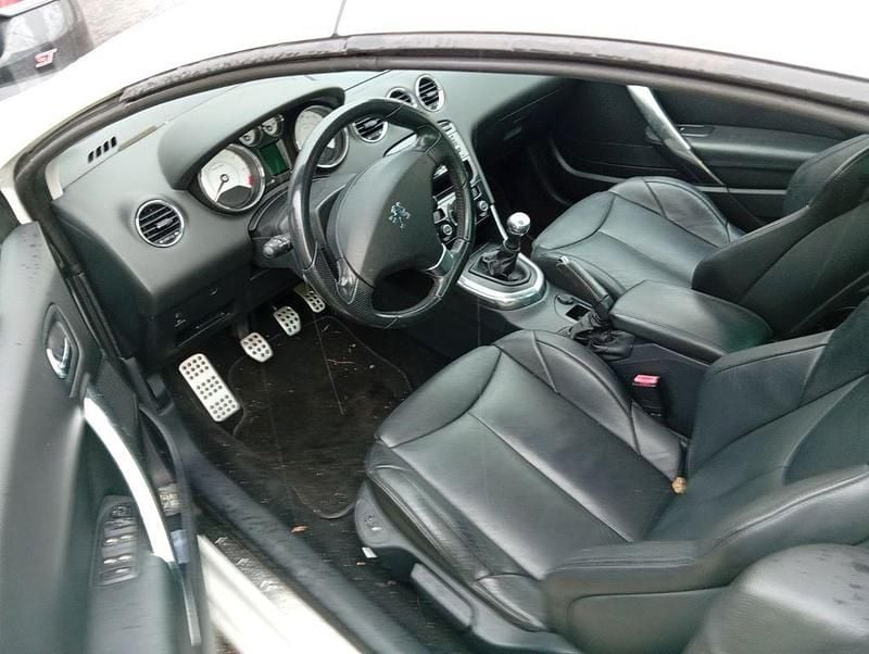 Gebraucht Peugeot 308 CC Premium 120 PS (88 kW) 2010 Weiß Cabrio