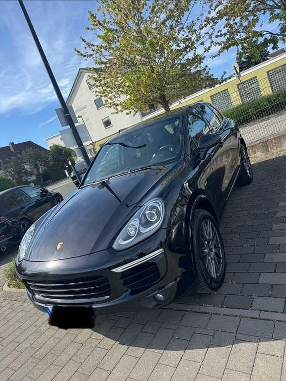 Second-hand Porsche Cayenne Platinum Edition 262 CP (192 kW) 2016 Negru SUV