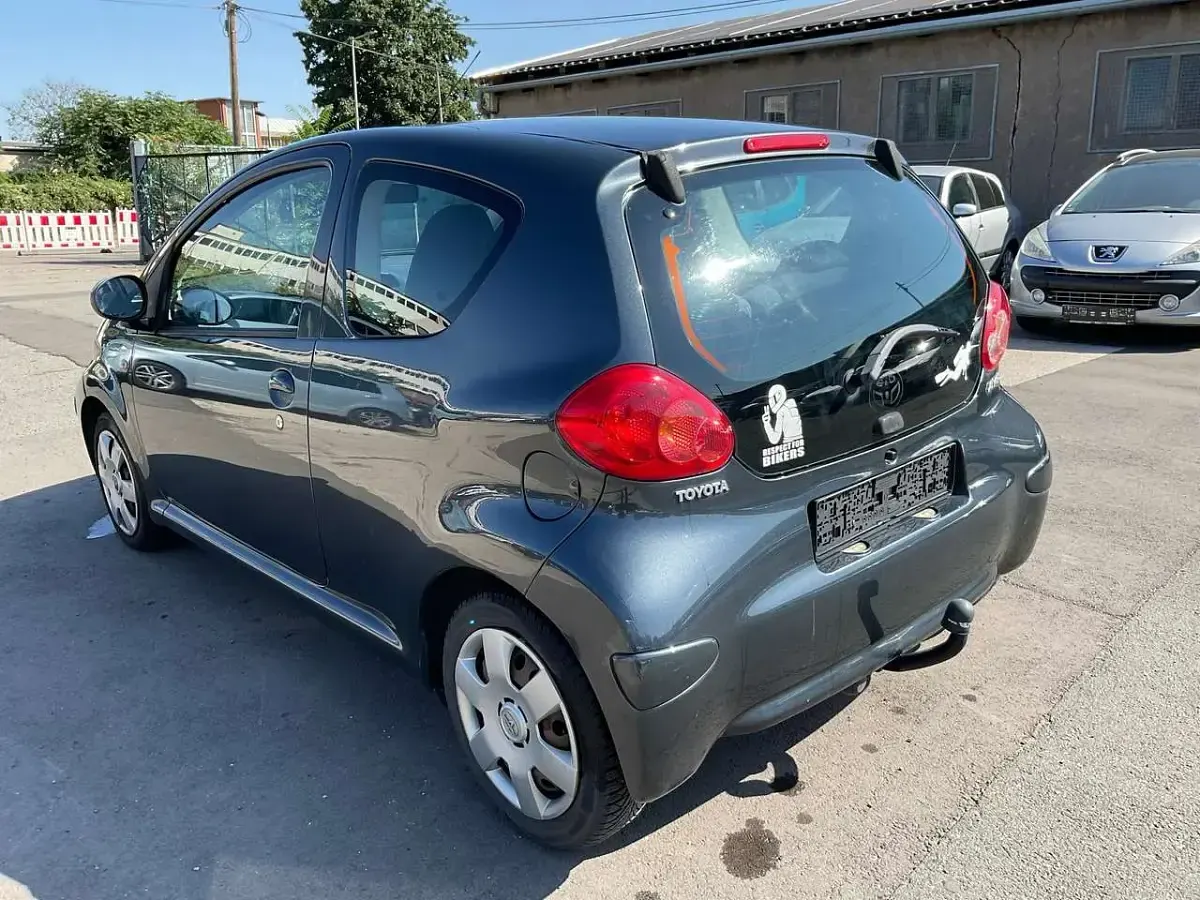 Gebraucht Toyota Aygo Basis 68 PS (50 kW) 2006 Other Kleinwagen