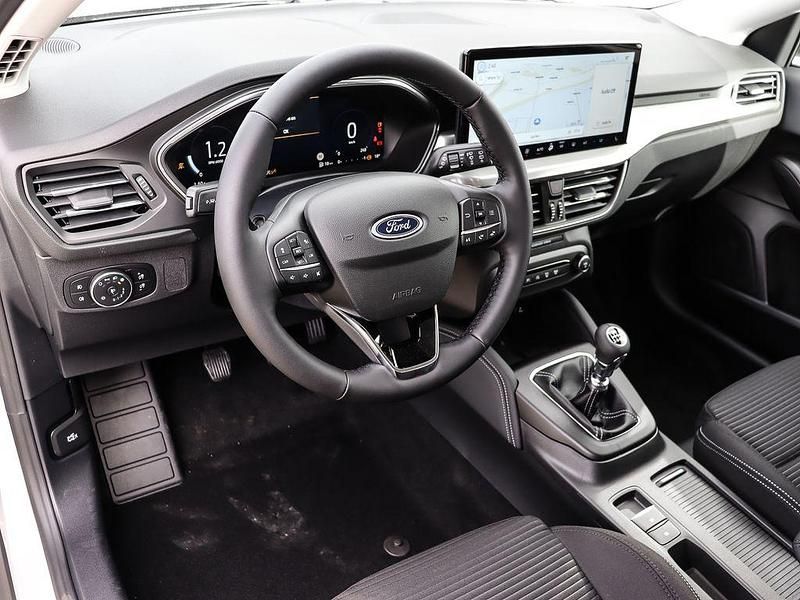 Nowe Ford Focus Titanium X 125 KM (91 kW) 2026 Srebrny Sedan/Limuzyna