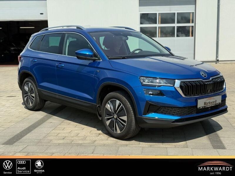 Raceblau metallic Gebraucht 2025 Skoda Karoq Selection SUV | 36.949 € (Etwas zu teuer) - Bild 1/4