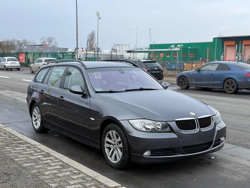 Gebraucht BMW 320 Sport Line 150 PS (110 kW) 2006 Grau Kombi