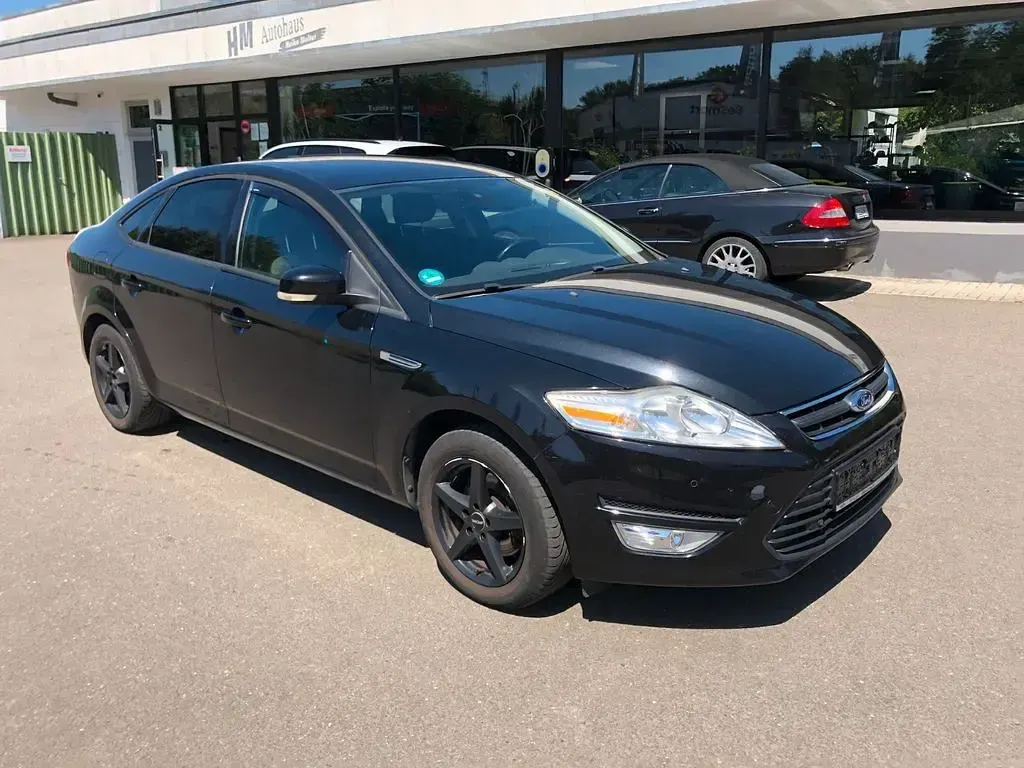 Gebraucht Ford Mondeo Trend 145 PS (106 kW) 2010 Schwarz Limousine