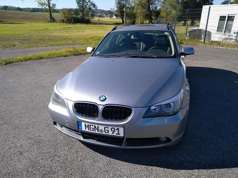Gebraucht BMW 530 2004 Grau Kombi