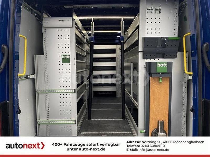 Gebraucht VW Crafter 177 PS (130 kW) 2019 Blau Van