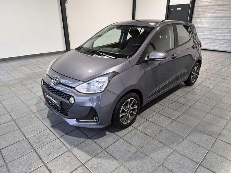 Gebraucht Hyundai i10 Trend 87 PS (63 kW) 2019 Blau Kleinwagen