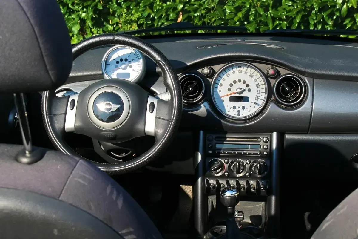 Gebraucht Mini One Cabriolet 90 PS (66 kW) 2007 Rot Cabrio
