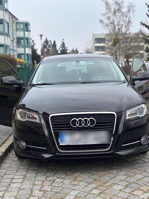 Schwarz Gebraucht 2012 Audi A3 Ambition Kombi | 12.999 € (Fairer Preis) - Bild 1/4