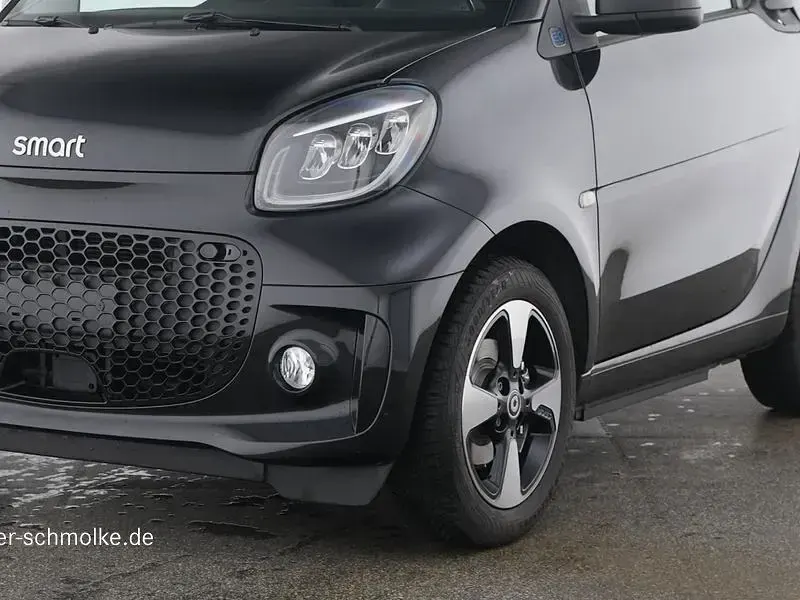 Gebraucht Smart ForTwo Electric Drive Exclusive 60 kW (82 PS) 2024 Bodypanels in black Cabrio